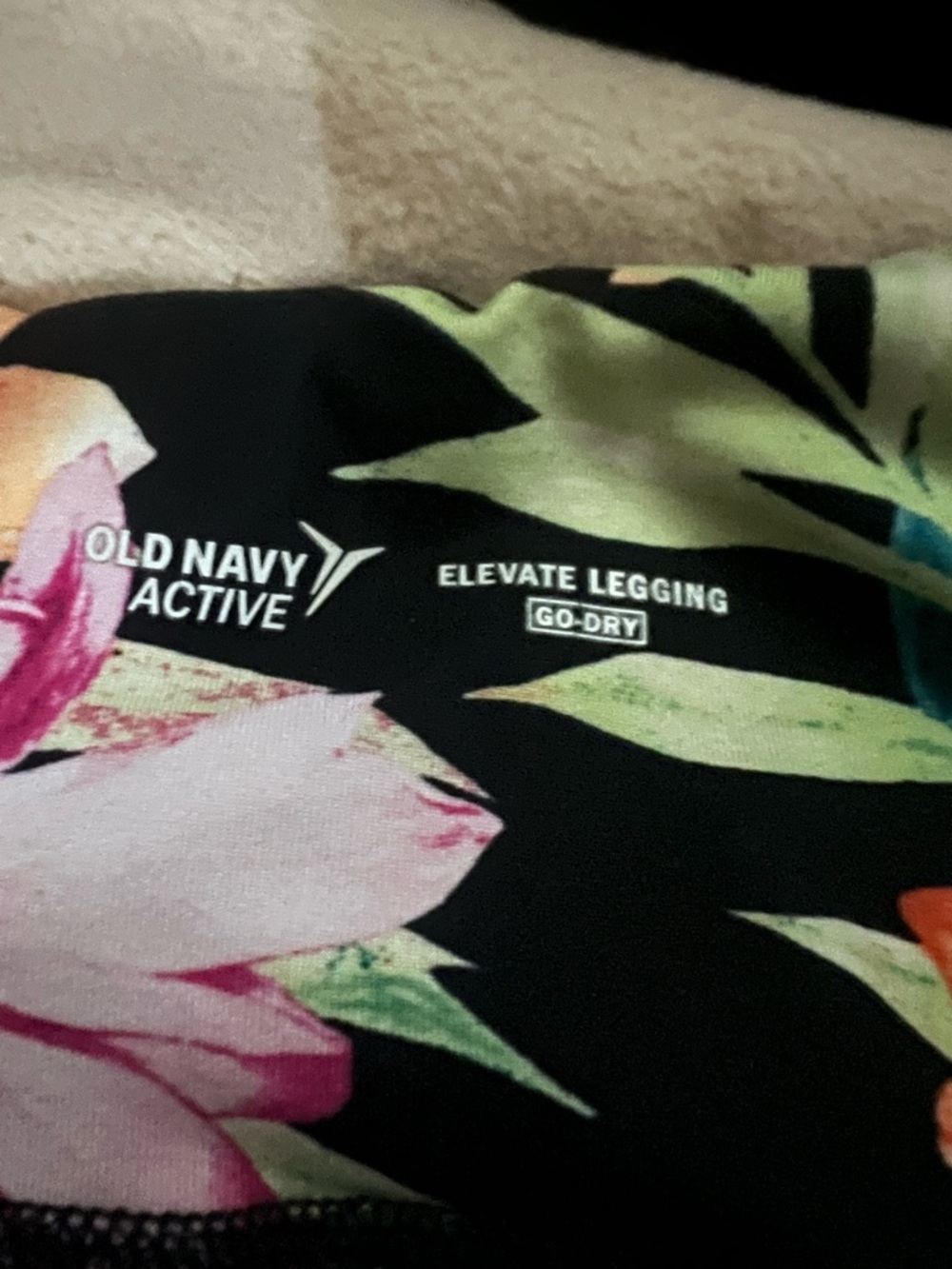 Old Navy Black Floral Active Leggings - Picture 3 of 4